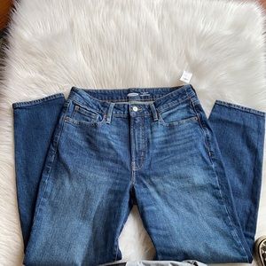 Straight leg boyfriend jeans